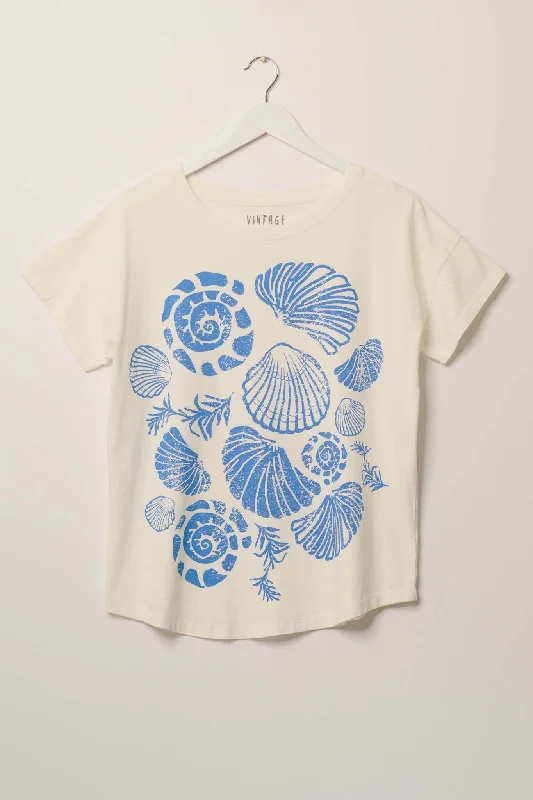 Shell of a Day Vintage-Print Seashell Graphic Tee